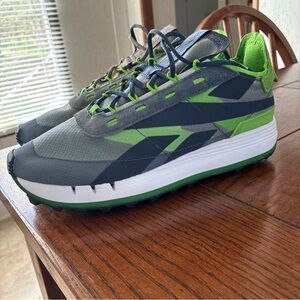 Reebok Legacy 83 Trail Shoes Women's Size 7.5 Running FW9856 Green Gray *READ*